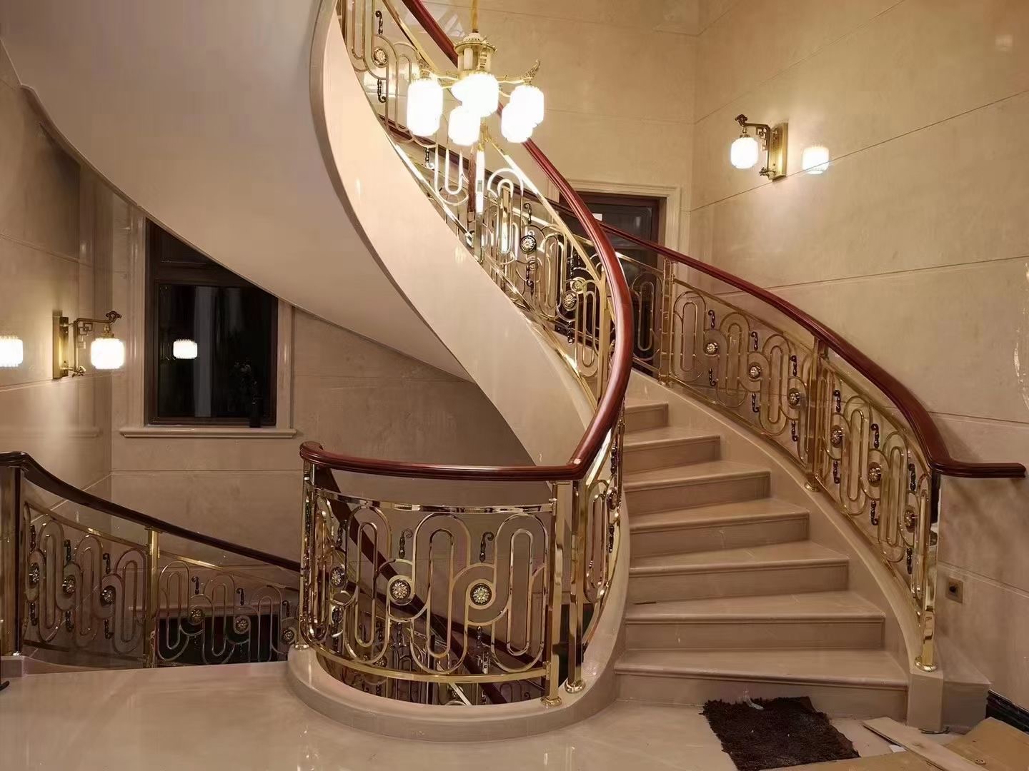 1735523566907495.jpg 1735523566907495.jpg